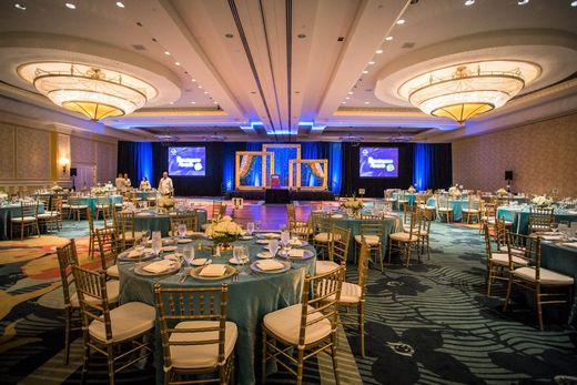 Roaring 20's themed event decor